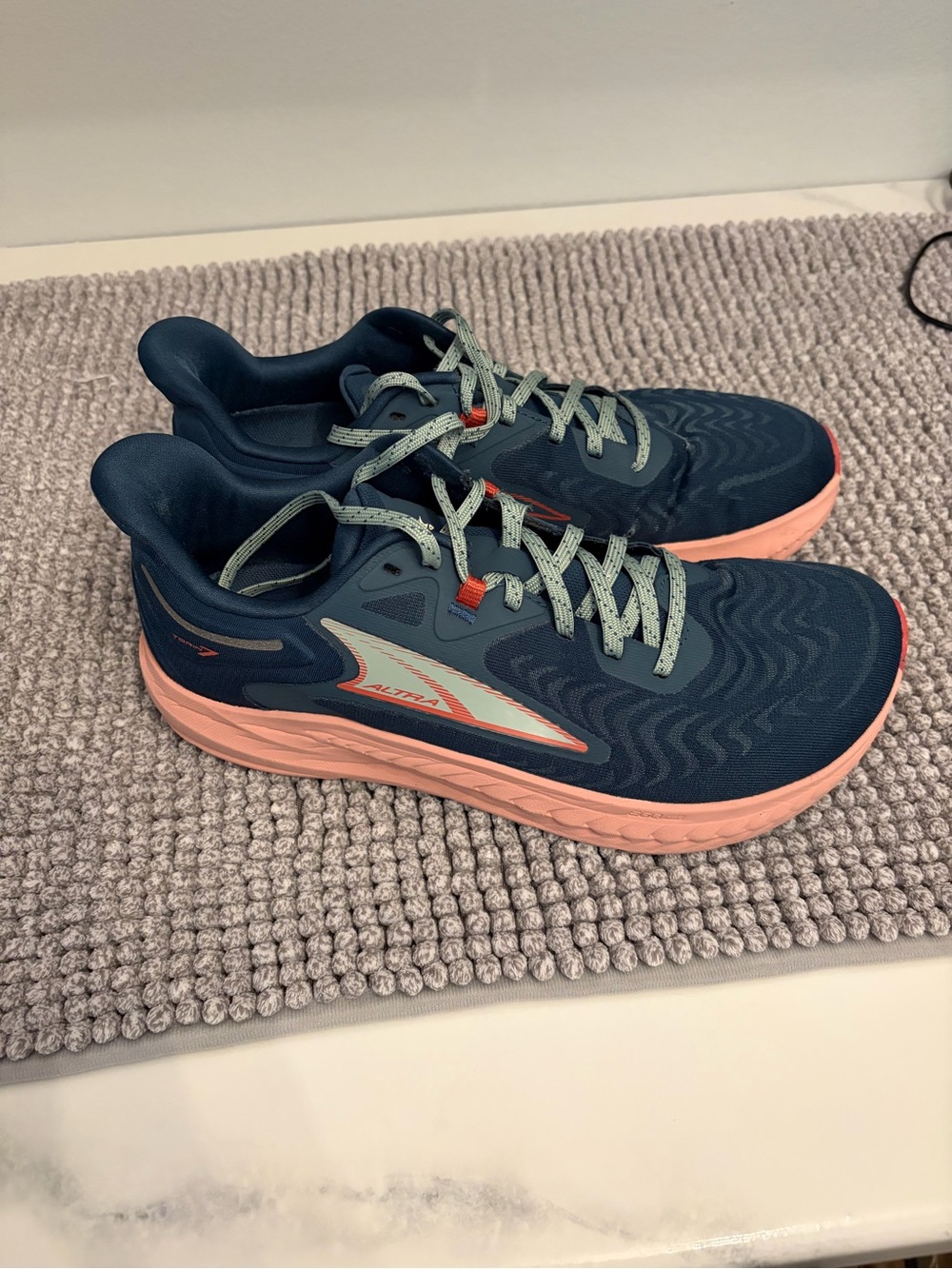Altra Torin 7, 11, blue/pink